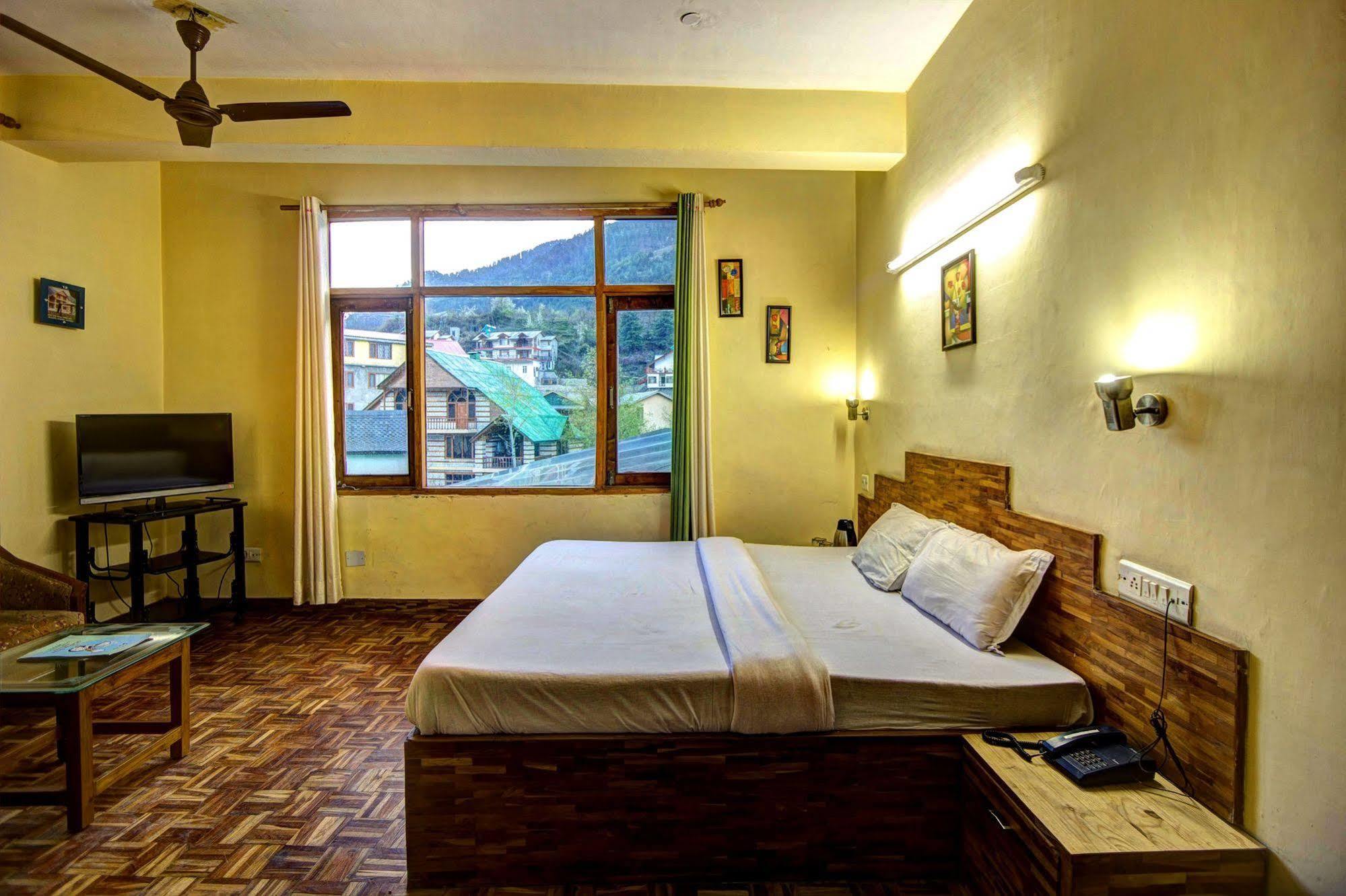 Kalinga Grand Hotel - Manali (Himachal Pradesh) — Photos 3